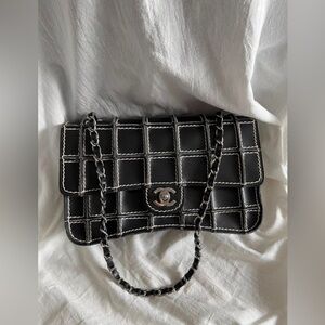 Chanel Vintage wide stitch Classic Flap shoulder bag black